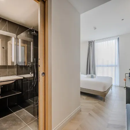 Hotiday Tronchetto 3* البندقية